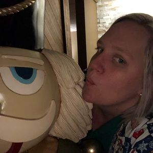 Meet your Posher, Jillian